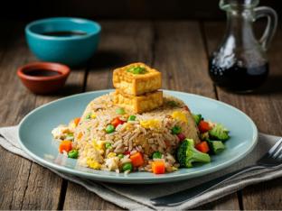 Fried Rice with Tofu and Steamed Veggies [Large]