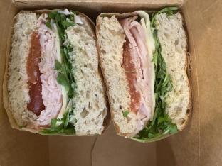 Turkey Sandwich and Salad Boxed Meal [Small]