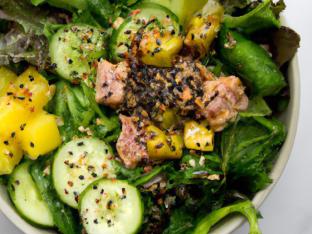 Tuna Aloha Bowl with Mixed Greens