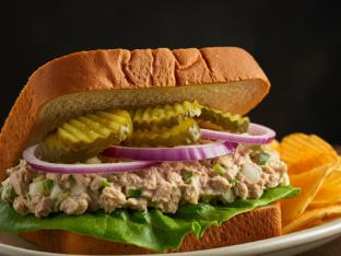 Albacore Tuna Sub on White Bread with Harvest Cheddar Sun Chips (No Tomatoes) Albacore Tuna Sub on White Bread with Harvest Cheddar Sun Chips (No Tomatoes)