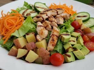 Harvest Green Salad with Chicken (Allergen Free) Harvest Green Salad with Chicken (Allergen Free)