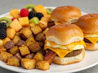 VEGAN Bacon, Egg and Cheese Sliders VEGAN Bacon, Egg and Cheese Sliders