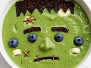 Frankenstein Smoothie Bowl Frankenstein Smoothie Bowl