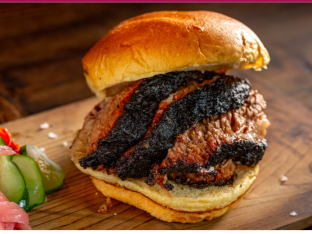 Brisket Sandwich with Mac n Cheese Brisket Sandwich with Mac n Cheese