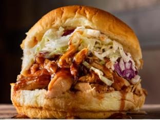 Chipotle Chicken Sandwich with Mac n Cheese Chipotle Chicken Sandwich with Mac n Cheese