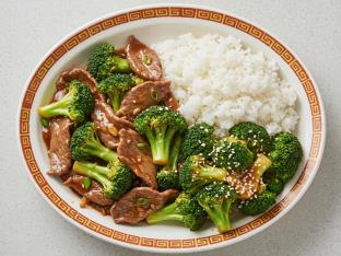 Beef and Broccoli with White Rice and Sesame Broccoli Beef and Broccoli with White Rice and Sesame Broccoli