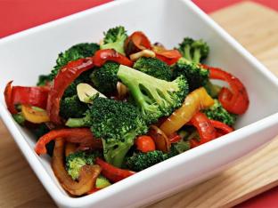 Mixed Broccoli and Peppers (Vegan)