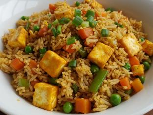 Paneer Wok Tossed Hakka Fried Rice