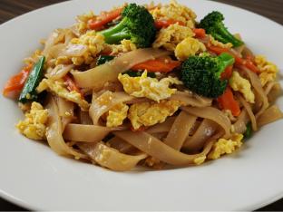 Pad See Ew with Mixed Veggies Pad See Ew with Mixed Veggies