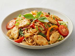 Drunken Noodle with Chicken Drunken Noodle with Chicken