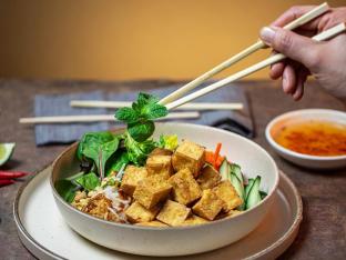 Grilled Tofu Vermicelli Bowl with Vegan/GF Sauce Grilled Tofu Vermicelli Bowl with Vegan/GF Sauce