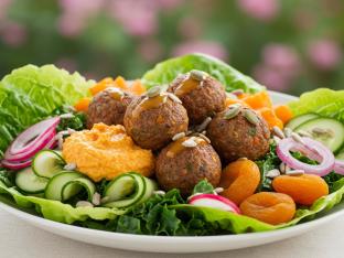 Glow Salad with Meatballs