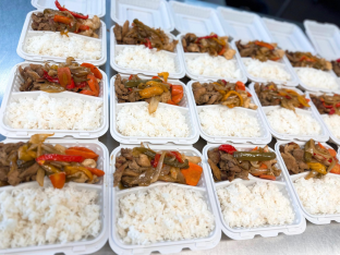 Lemongrass Chicken with White Rice and Steamed Veggies [Small]
