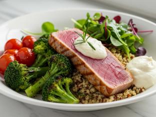 Seared Tuna Quinoa Bowl Seared Tuna Quinoa Bowl