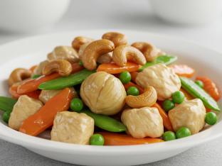 Gluten Free Cashew Chicken In White Sauce