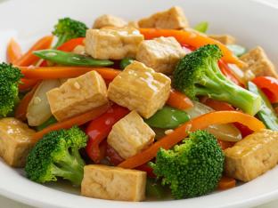 Gluten Free Veggie Delight with Tofu In White Sauce