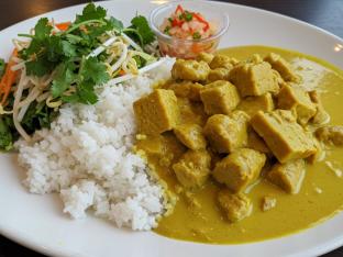 Thai Coconut Curry Seitan Bowl with Asian Salad and Vietnamese Relish Thai Coconut Curry Seitan Bowl with Asian Salad and Vietnamese Relish