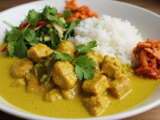 Thai Coconut Curry Seitan Bowl with Asian Salad and Korean Kimchi Thai Coconut Curry Seitan Bowl with Asian Salad and Korean Kimchi