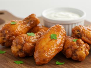 Buffalo Chicken Wings (18 pieces)