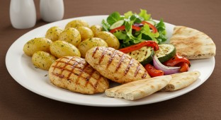 Chicken Breast with Rice Pilaf and Grilled Veggies