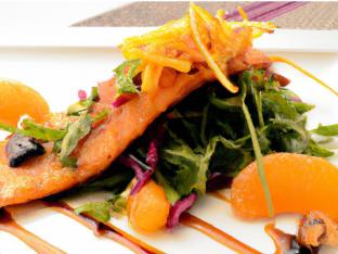 Citrus Arugula Salad with Salmon and Orange Vinaigrette