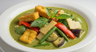 Green Curry with Fried Tofu