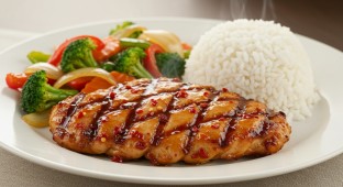 Spicy Chicken Teriyaki With White Rice and Veggies