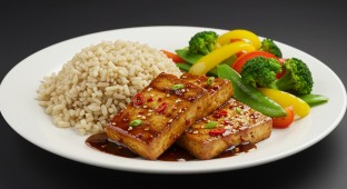 Spicy Tofu Teriyaki With Brown Rice and Veggies