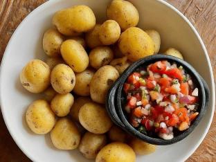 Potatoes with Salsa Macha (on the side)