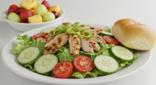 Garden Salad Box with Grilled Chicken