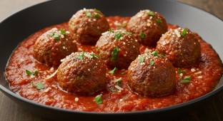 House-made Meatballs in Marinara