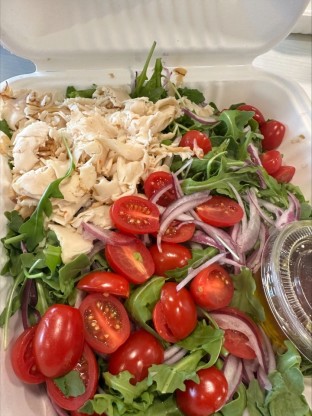 Arugula Entree Salad with Chicken