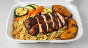 Chino Jerk Chicken Bowl