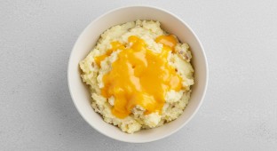 Lumpy Cheddar Mashed Potatoes