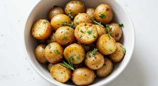 Garlic and Herb Roasted Potatoes