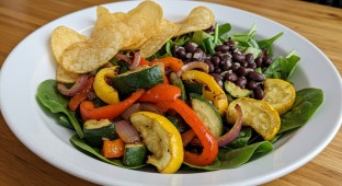 Veggie Salad with Potato Chips