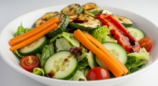 House Salad with Grilled Veggies
