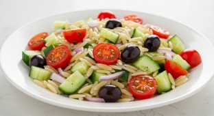 Mediterranean Vegan Orzo Pasta Salad