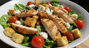 Large Spring Goat Cheese Salad