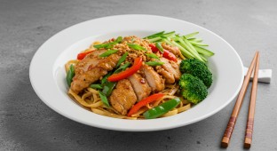 Black Pepper Chicken with Garlic Noodles and Garlic Broccoli
