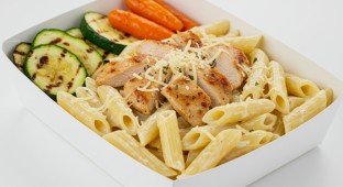 Gluten-Free White Penne Chicken Box