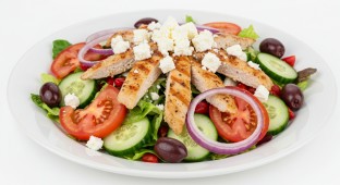 Mediterranean Salad with Chicken Box