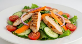 Green Salad with Chicken Box (Allergen Free)