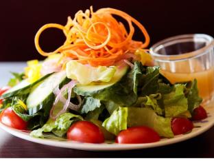 Garden Salad (Tomatoes on the Side)