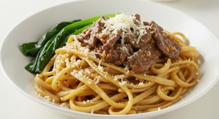 Garlic Noodles with Beef and Gai Lan