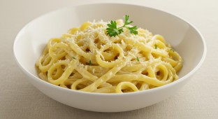 Fettuccine Alfredo
