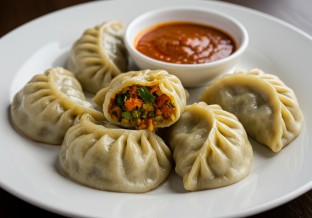 Large Vegetable Steamed Momo
