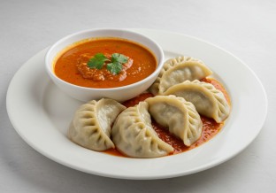 Small Chicken Jhoul Momo