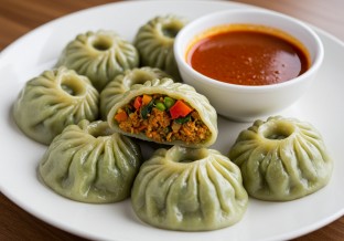 Small Vegetable Tato Jhoul Momo
