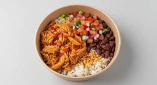 Pollo En Salsa Roja Burrito Bowl